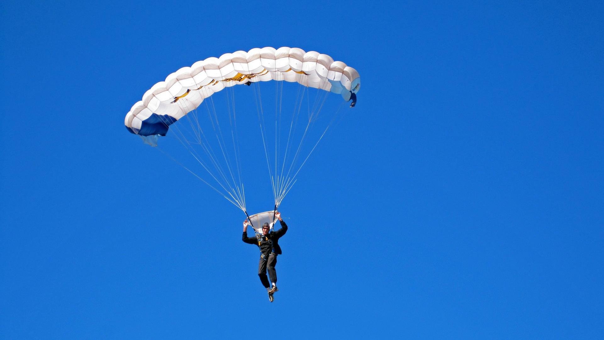 国际赛事背后的合作与竞争关系，国际赛事背后的合作与竞争关系有哪些